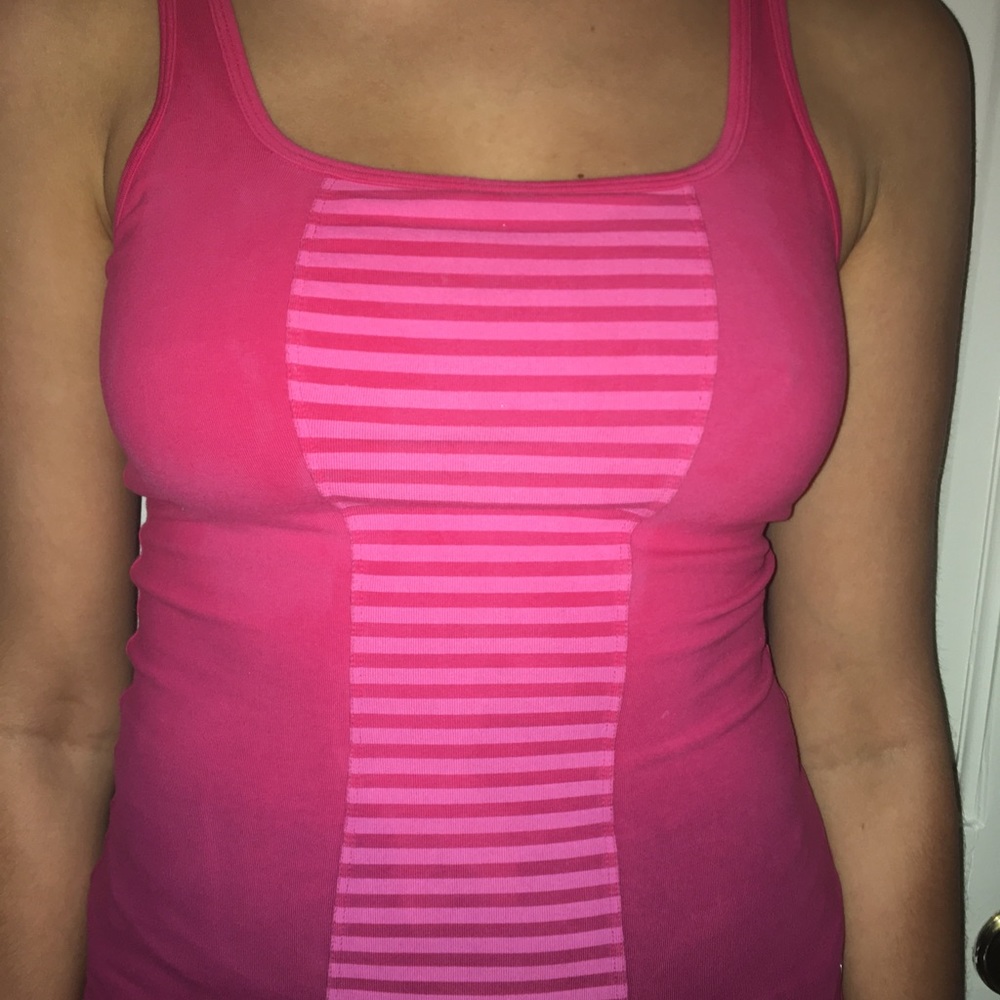 Lululemon workout top striped size M